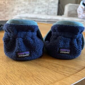 Patagonia Kids' Blue Fleece Booties